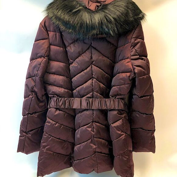 Tahari Women's Heavy Weight Puffer Coat with Faux Fur Hood in Merlot Size XL NWT - Picture 7 of 12